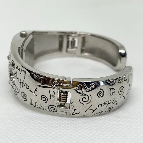 Women’s silver tone quartz watch hearts dial 24mm inspire hope love running - Picture 3 of 7